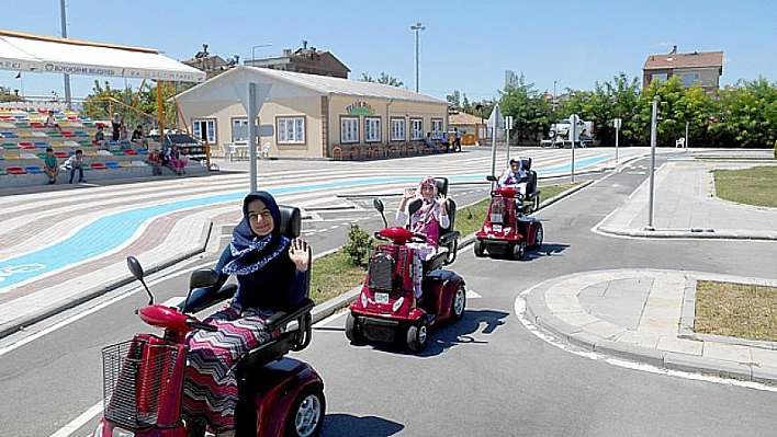 Büyükşehir'den trafik eğitimi 