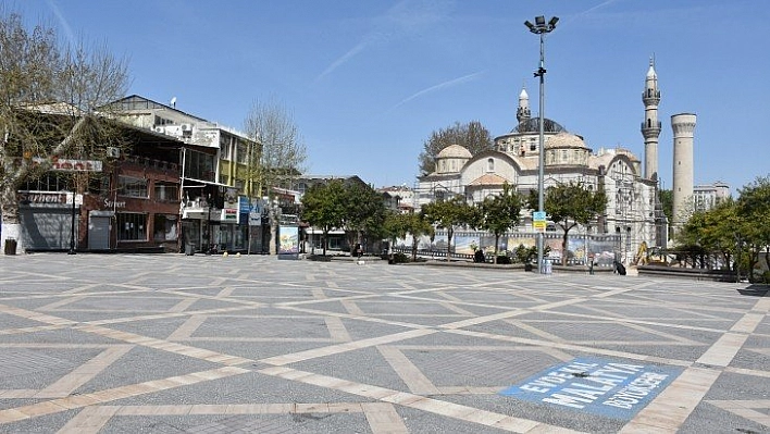 Cadde ve sokaklar boş kaldı