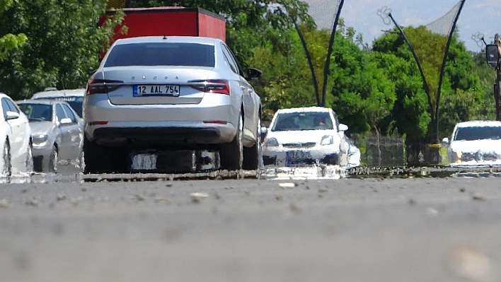 Cadde ve sokaklar da boş kaldı