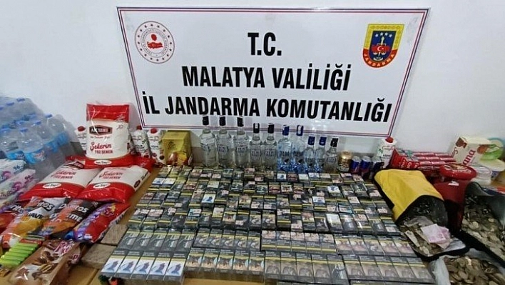 Çaldıklarıyla yakalandılar