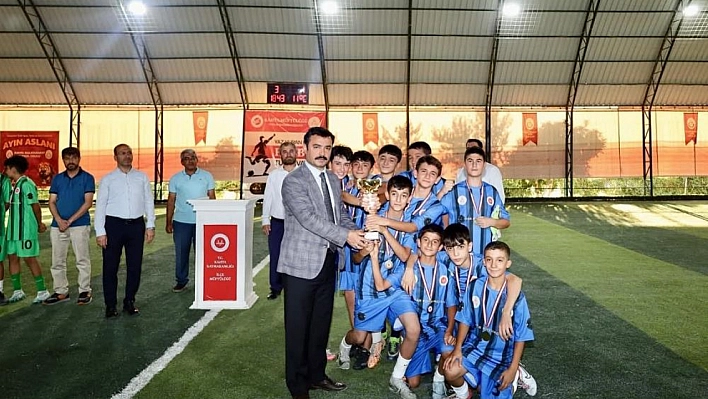 Camiler arası futbol turnuvası sona erdi