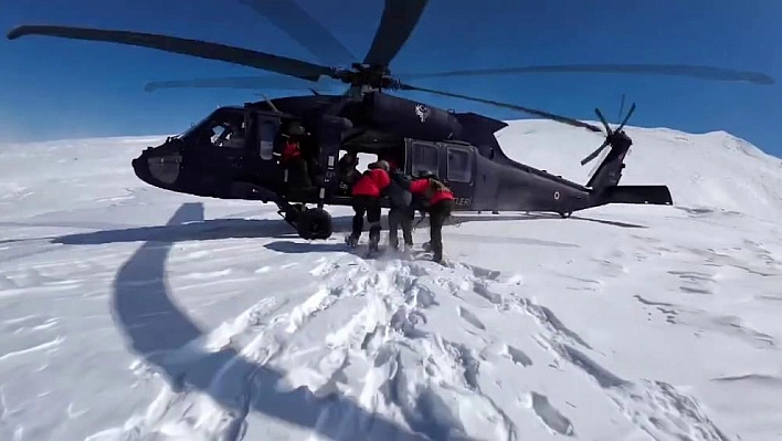 Çat'ta Mahsur Kalan Vatandaş, Askeri Helikopterle Kurtarıldı