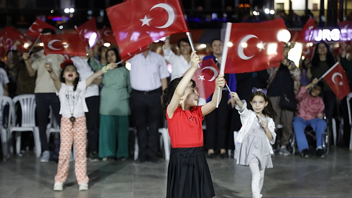 Çerçioğlu, özel bireylerin yanında olmaya devam ediyor