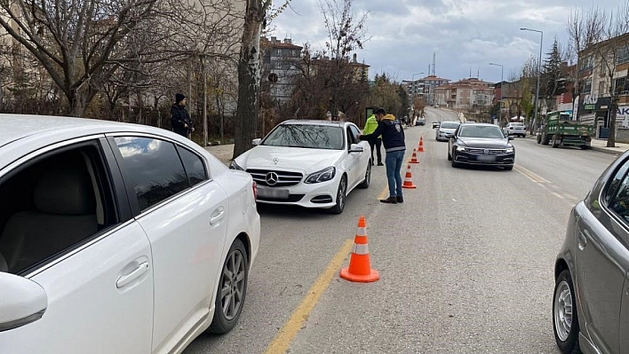 Çorum'da polis ekiplerinden şok uygulama