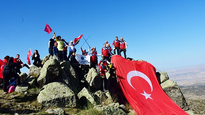 Cumhuriyet'in 100. yılına özel yürüyüş