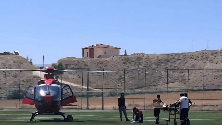 Darende'de kalp krizi hastası hava ambulansıyla sevk edildi