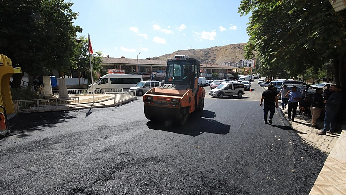 Darende'de yollar yenileniyor