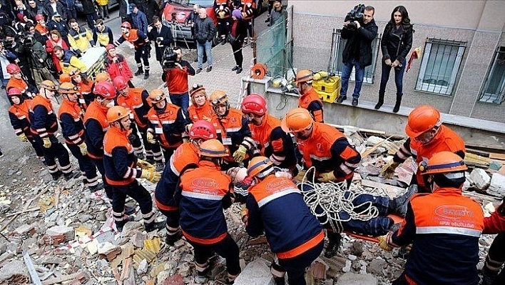 Deprem bölgesinde görev yapanlara tazminat