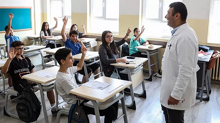 Deprem bölgesindeki okullarda yeni dönem