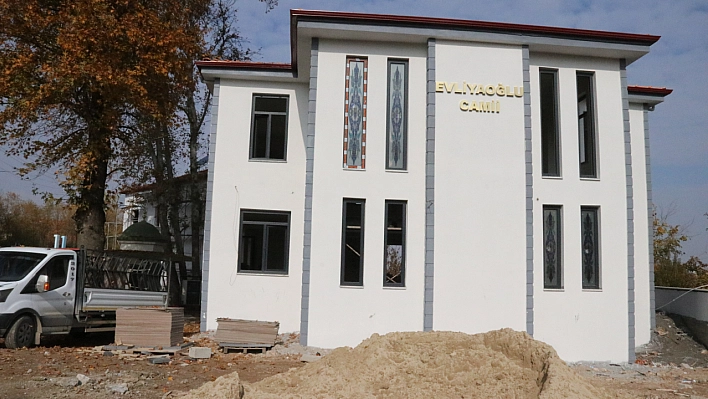 Depremde Yıkılan Cami İmece Usulüyle Yeniden İnşa Edildi