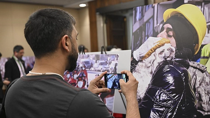 Depremin fotoğrafları ABD Kongresi'nde