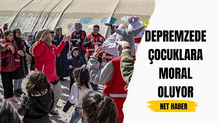 Depremzede çocuklara moral oluyor