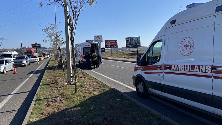 Diyarbakır'da 4 otomobilin karıştığı kazada 5 kişi yaralandı