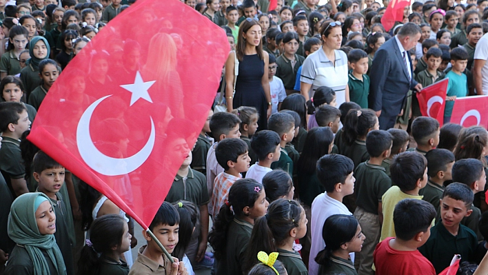 Diyarbakır'da yeni eğitim-öğretim yılının ilk zili çaldı