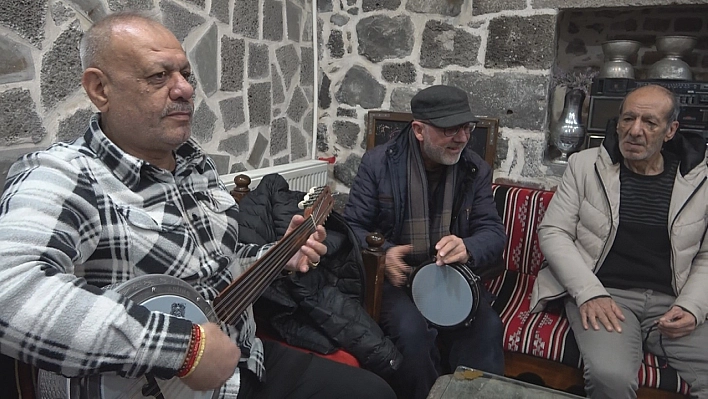 Diyarbakır tarihini türkülerle canlandırıyorlar