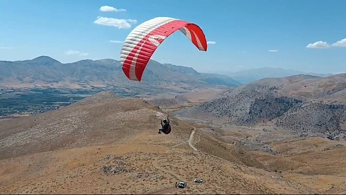 Doğanşehir Gökyüzüne Açılıyor..! Gövtepe Tepesi'ne Akın Ettiler..!