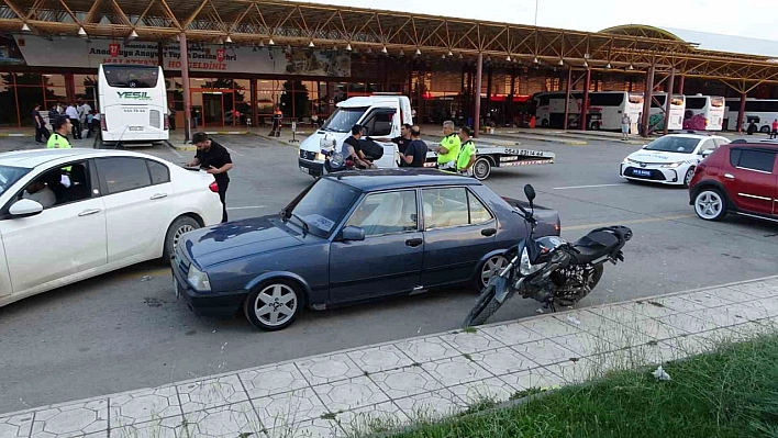 Otogar'da drift attı..! Ehliyetine el konuldu... '2'ye taktım, başladım dönmeye'