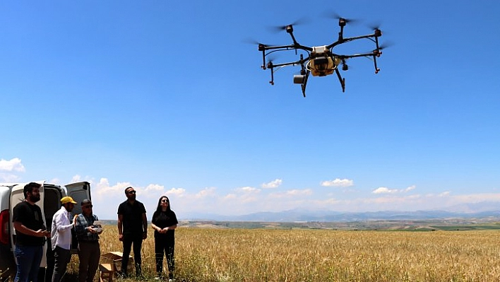 Dron çiftçiye kazandırıyor