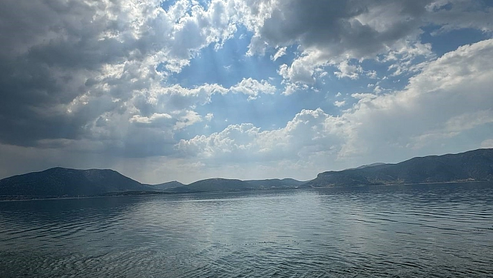 Eğirdir Gölü'ndeki Su Kabartıları Metan Gazından Kaynaklanıyor