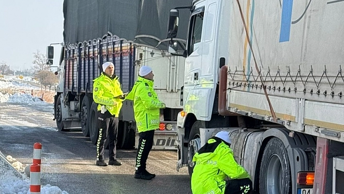 Ekiplerden ticari araçlara yönelik zorunlu kış lastiği uygulaması