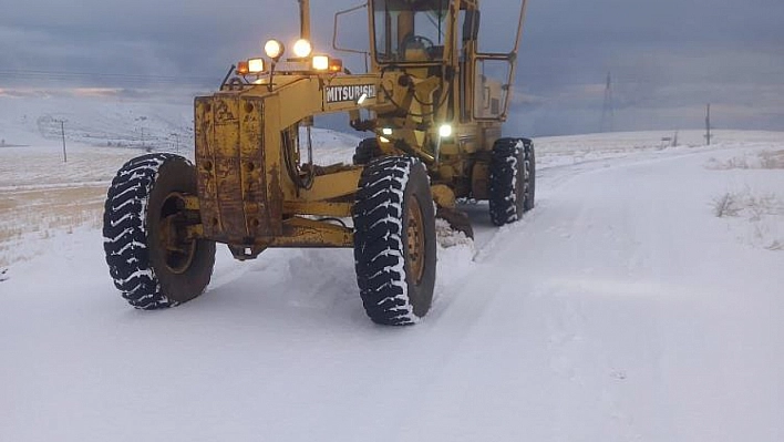 Elazığ'da 26 köy yolu ulaşıma açıldı