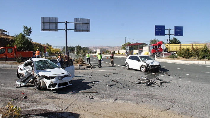 Elazığ'da feci kaza 7 yaralı