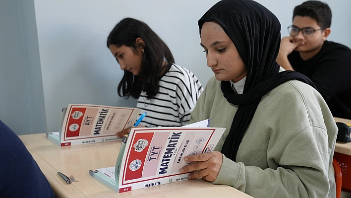 Elazığ'da 'Gelecek Sensin' Projesi Sürüyor