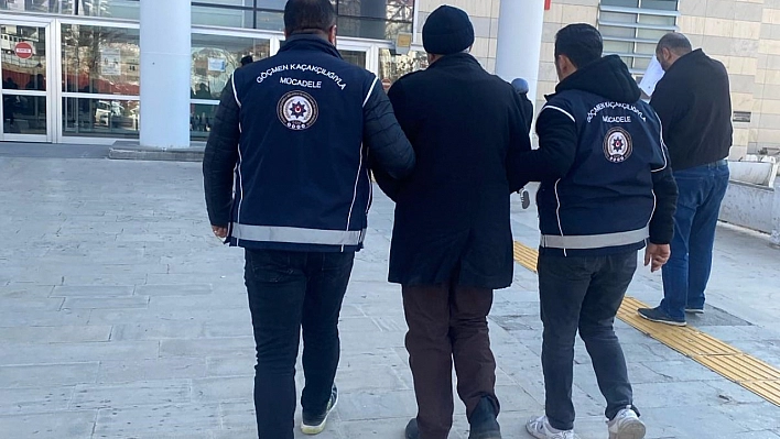 Göçmen kaçakçısı Elazığ'da tutuklandı