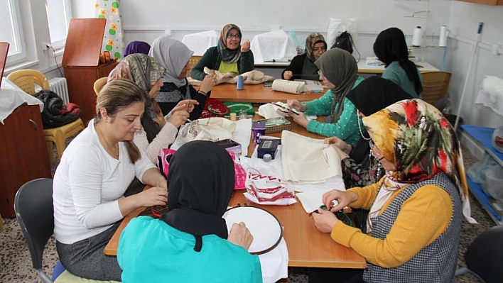 Elazığ Halk Eğitim Merkezi, Türkiye'ye Örnek Oldu!