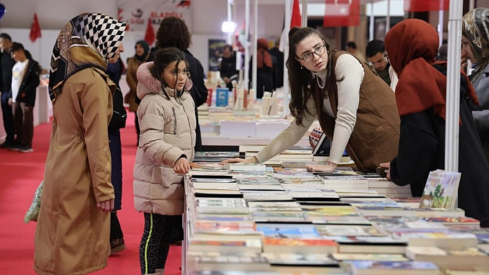 Elazığ Kitap Fuarı Yoğun İlgi Gördü