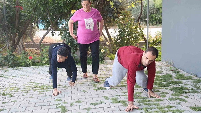 Ömrünü evladına adadı