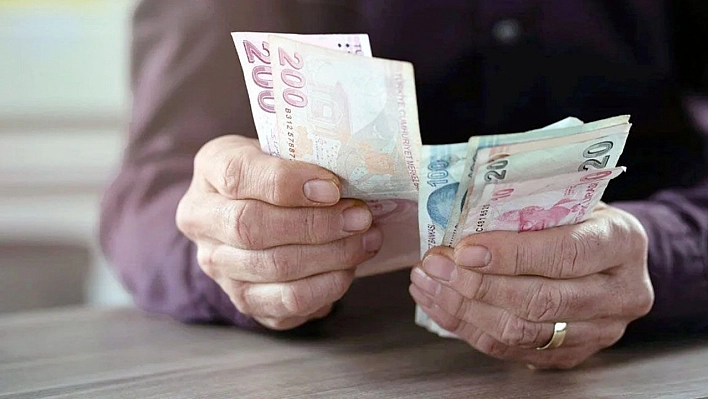 Emekliler için karar verildi! En düşük emekli maaşı bakın ne kadar olacak?