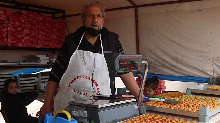 Enkazların gölgesinde bayram arifesi