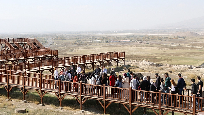 Erzincan'dan Malatya'ya, Kars'tan Van'a Uzanan Tarihi İzler...