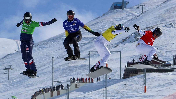 Erzurum'da dünya snowboard kupası heyecanı