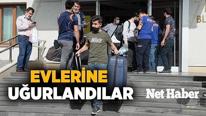 Evlerine uğurlandılar