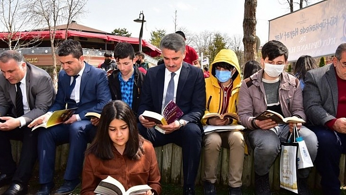 Kitap okuma etkinliği