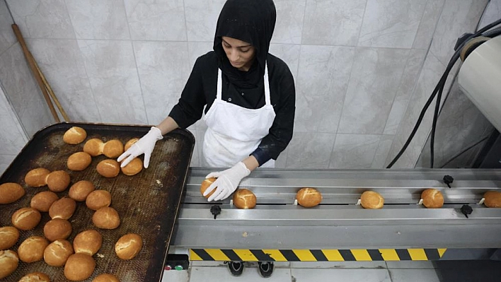 Fırın Değil Okul: Günlük 4 Bin Ekmek Üretiliyor