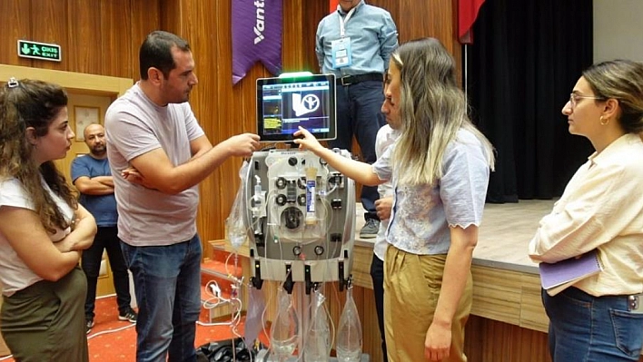 FÜ'de bilimsel eğitim kursu verildi