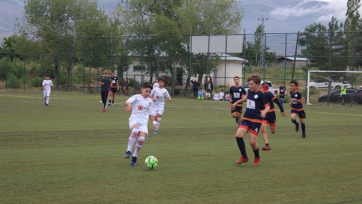 Futbol turnuvası