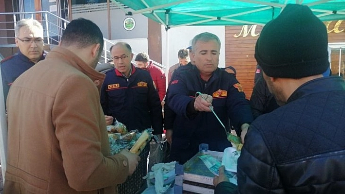 Gaziantep depremzedelerin yanında