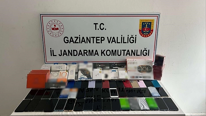 Gaziantep'te 1 milyon TL'lik kaçak malzeme yakalandı.