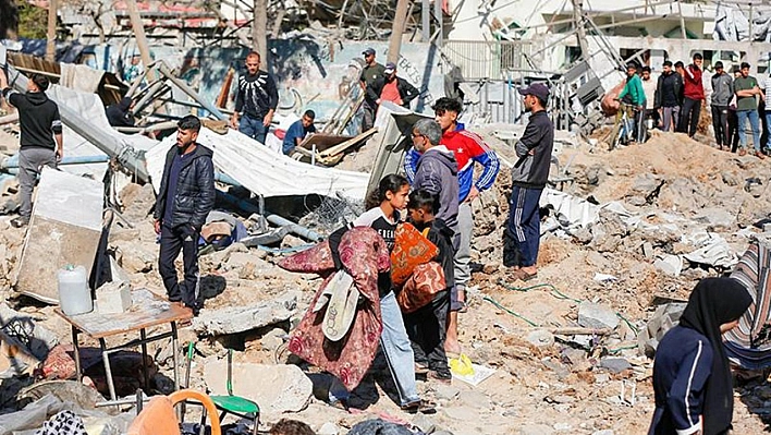 Gazze'de can kaybı 53 bin 486'ya yükseldi
