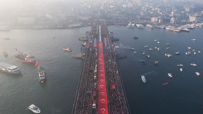 Gazze'ye destek yürüyüşüne balıkçılar tekneleriyle katıldı