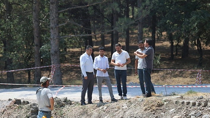 Gediz'de Bardakçı Deresi köprüsü inşaatı sürüyor