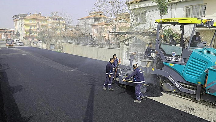 Göztepe'ye sıcak asfalt