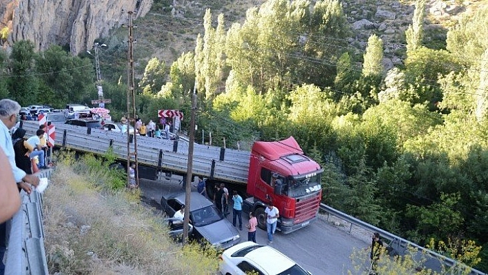 Gürpınar'da trafik çilesi