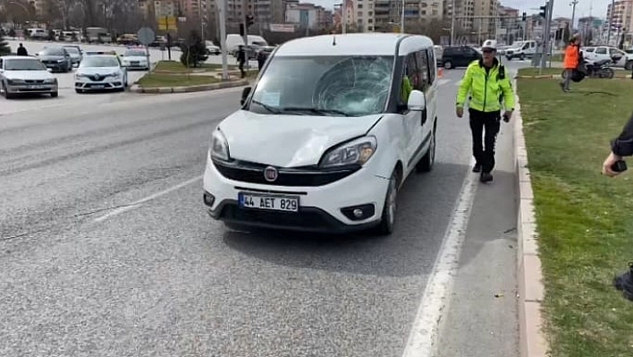 Malatya'da Çöşnük kavşağında kaza..!