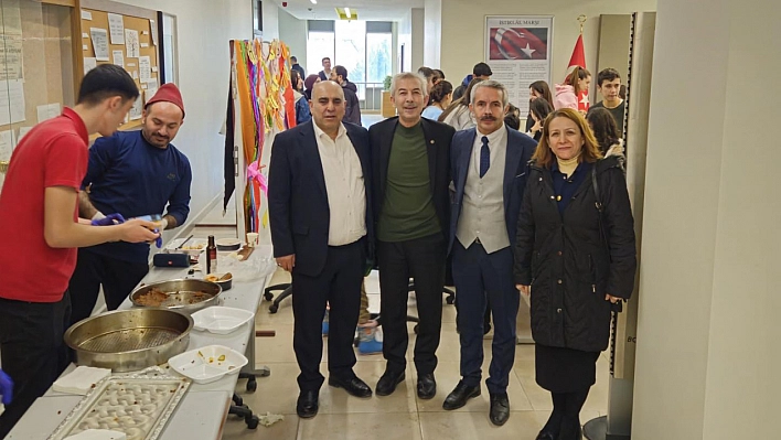 Hami Aydınlar Lisesi'nde Kermes Programı Büyük İlgi Gördü…