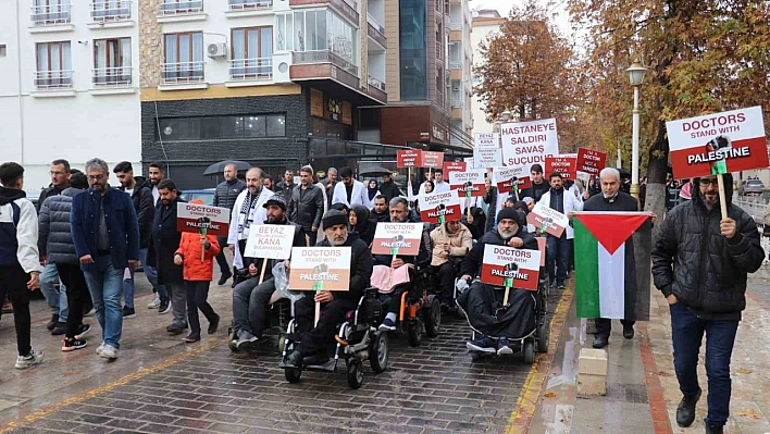 Hekimlerden Filistin için 'sessiz yürüyüş'